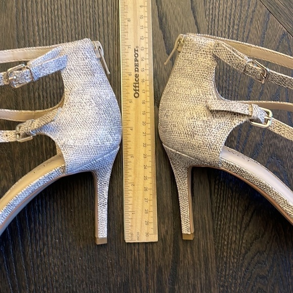 NWOT Nine West Scandal Snake Print T-Strap Pumps Size 9.5 - Picture 6 of 8
